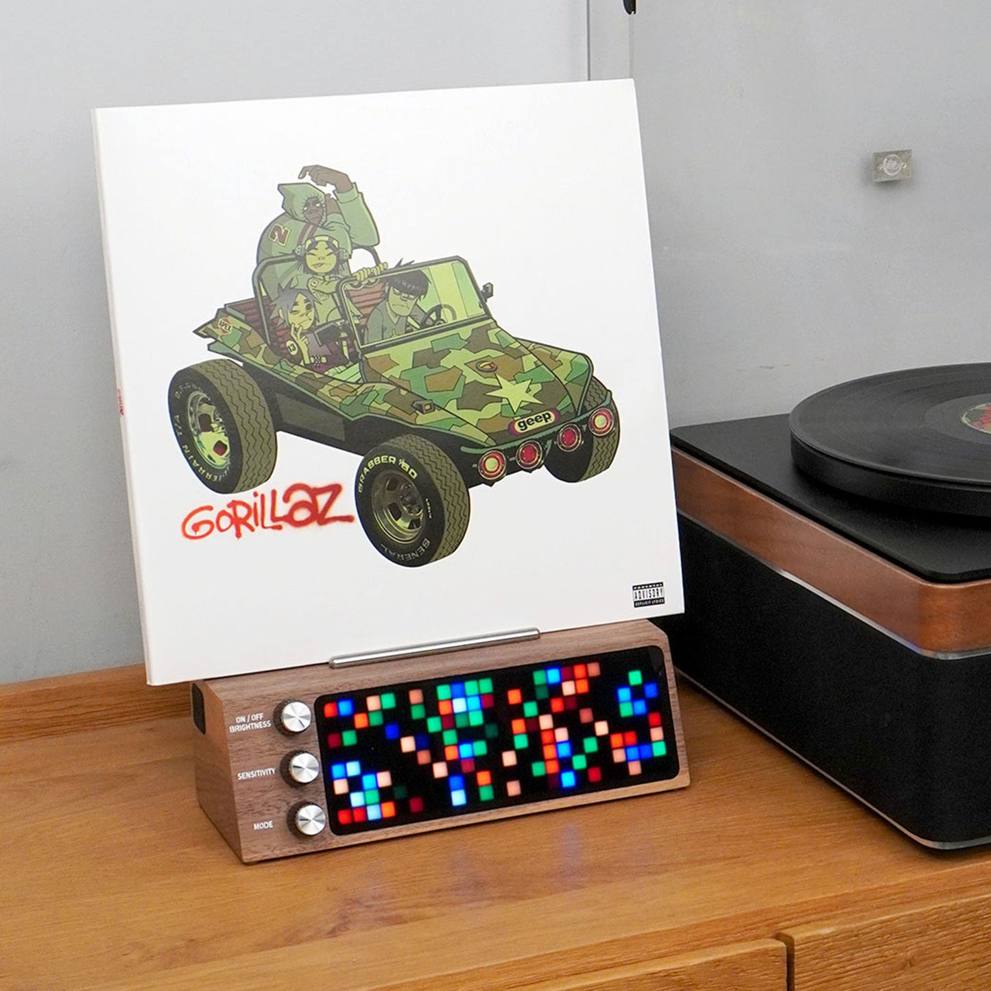 LED Music Visualizer with Vinyl Stand – Bring Tunes to Life 🎵